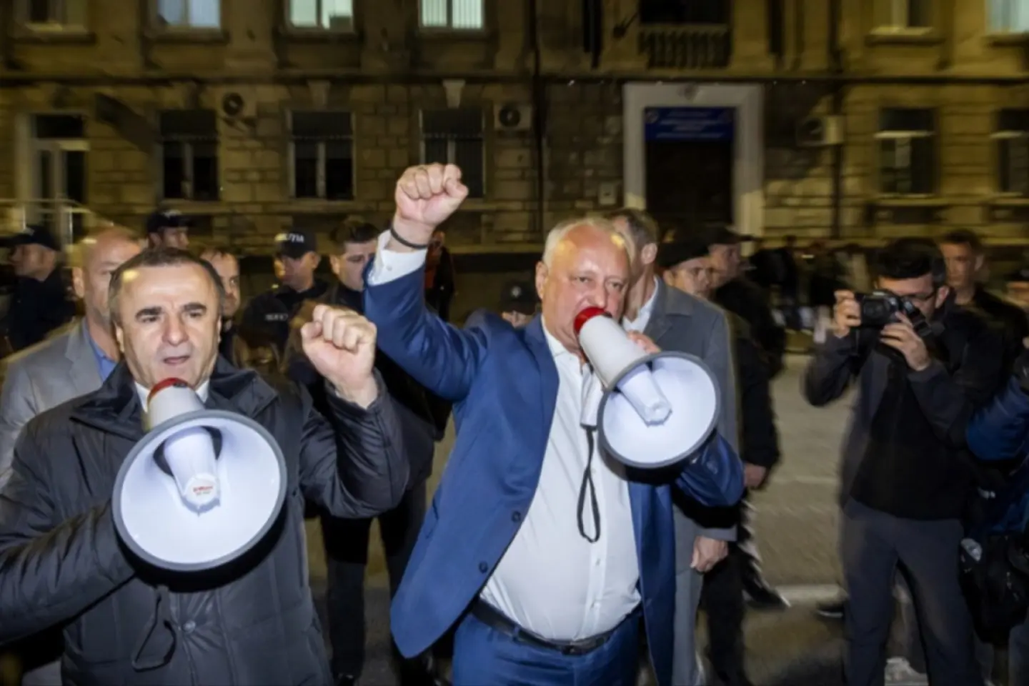 Igor Dodon, liderul pro-ruşilor din R. Moldova, revendică victoria în alegeri