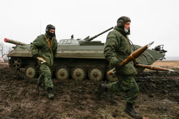 Un medic militar ucrainean a fost ucis și un altul rănit de tirurile separatiștilor pro-ruși din estul țării