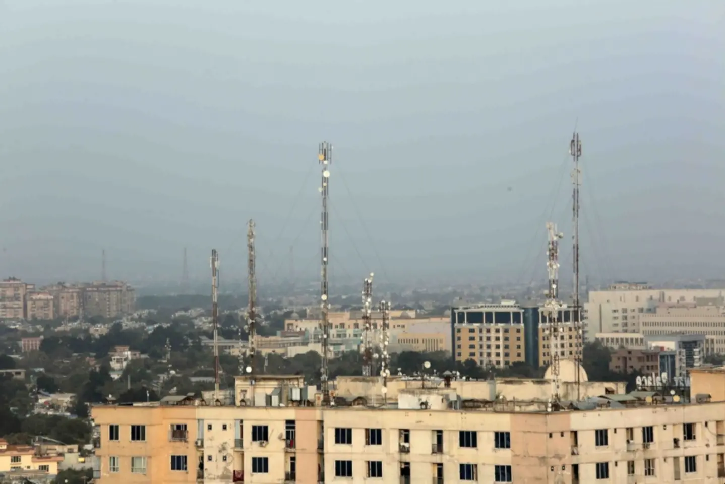 Afganistanul acuză Pakistanul de „încălcarea teritoriului suveran al Kabulului”