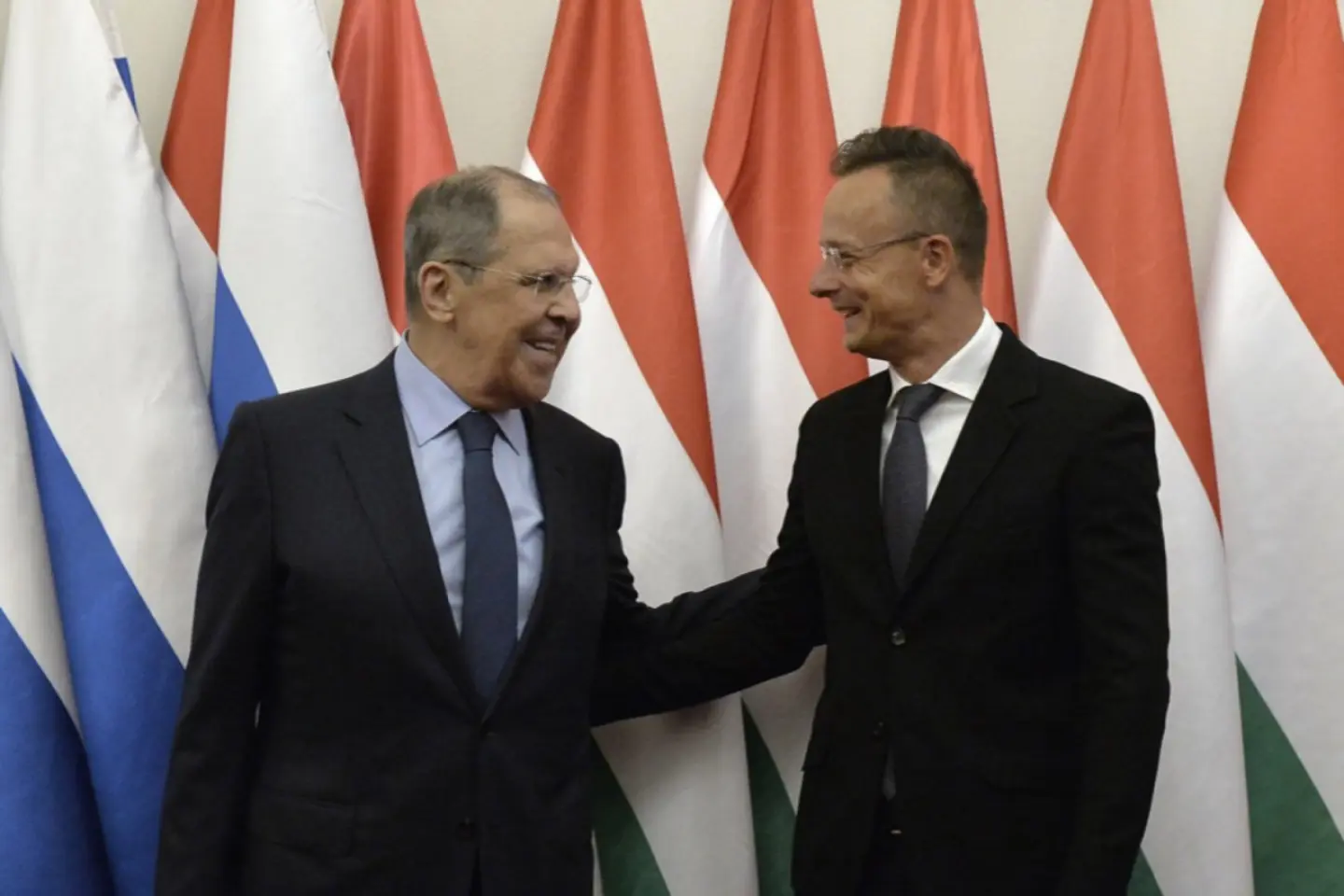 UE mustră Ungaria pentru mesajele greștie trimise Rusiei