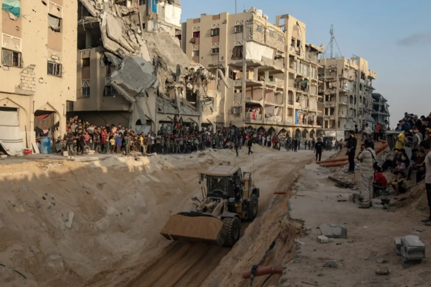 Trump spune că armistiţiul din Gaza rămâne valabil în pofida atacurilor din ultimele ore