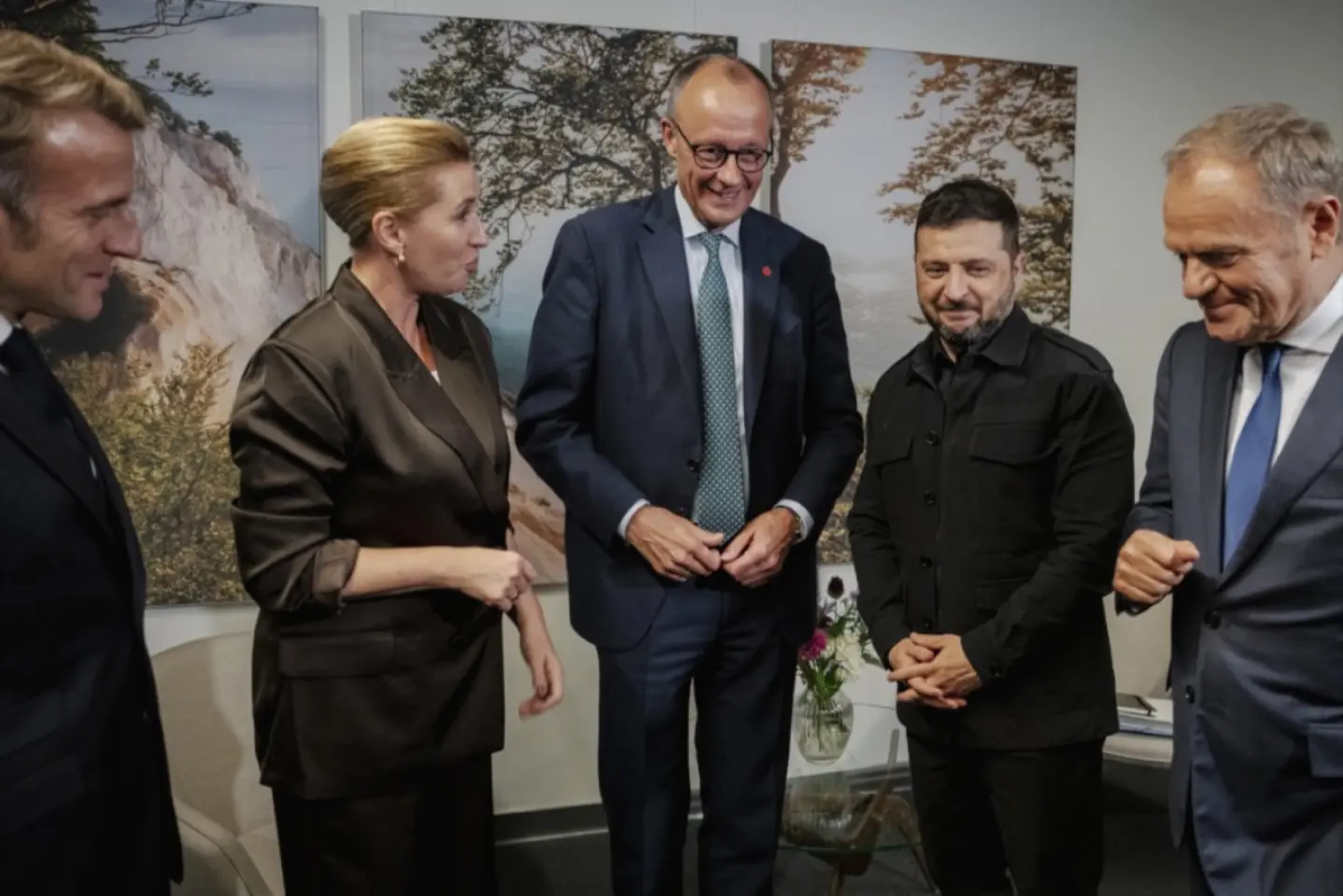 Zelenski și liderii europeni susțin ideea lui Trump pentru înghețarea liniei frontului în vederea negocierilor  