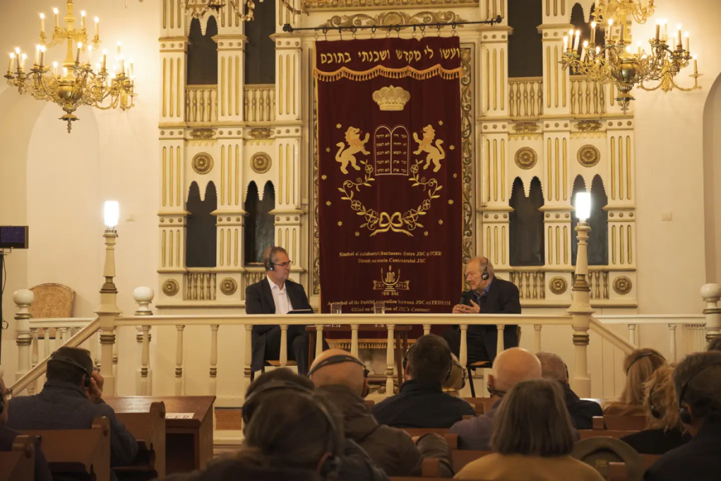 Adam Michnik în dialog cu Marian Voicu, la Conferințele Veridica