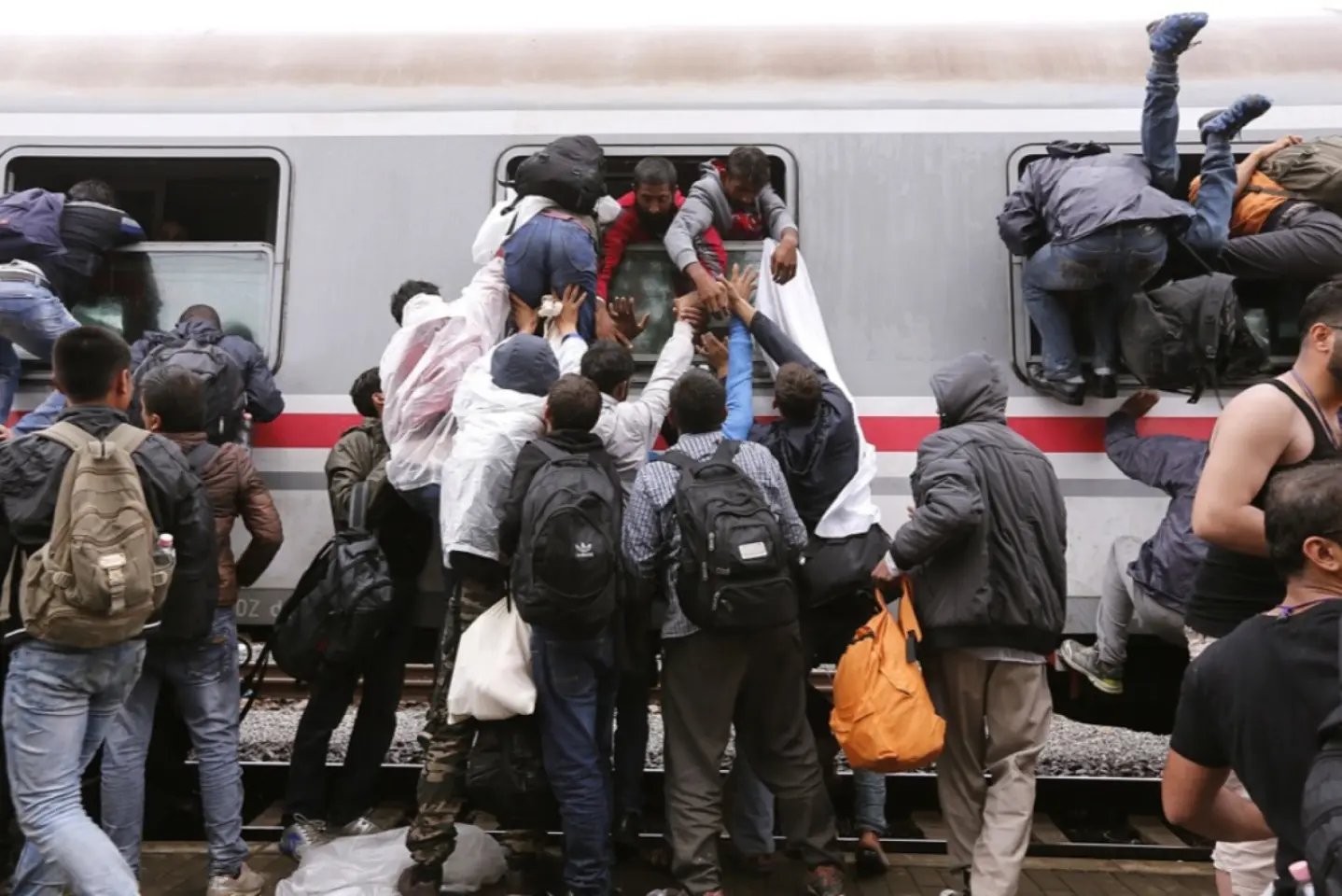 FAKE NEWS: Politica anti-imigrație a Ungariei, aprobată de CJUE