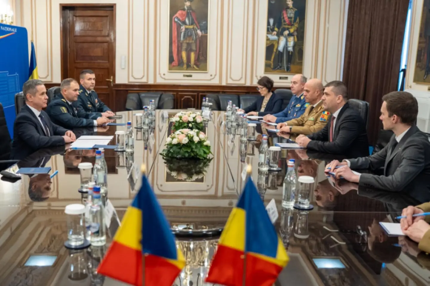 Ministrul interimar al Apărării, întrevedere cu omologul moldovean