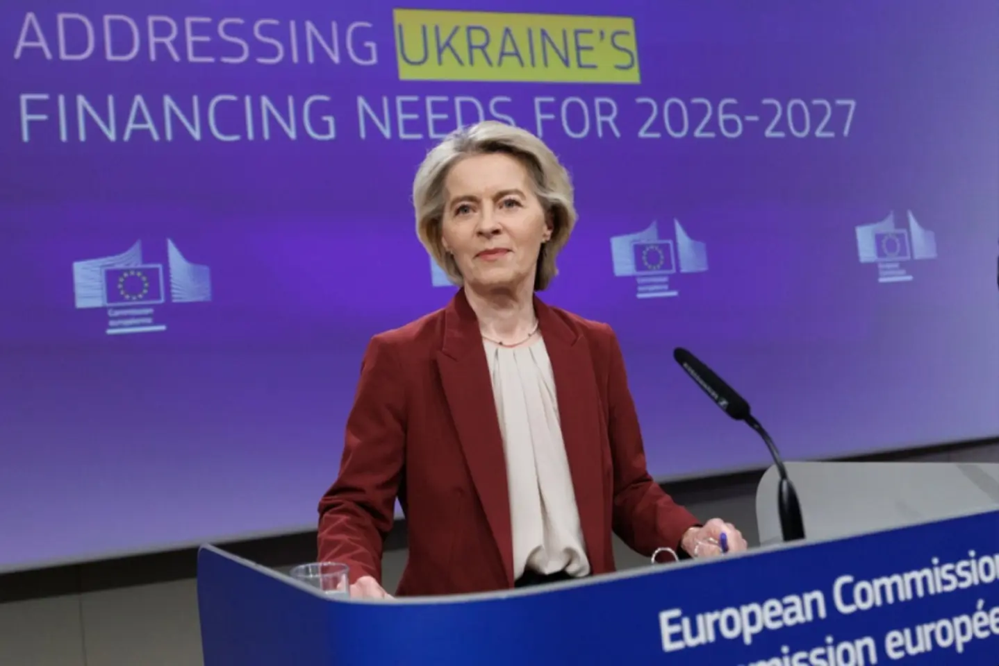 Comisia europeană mai face un pas spre activele înghețate ruse