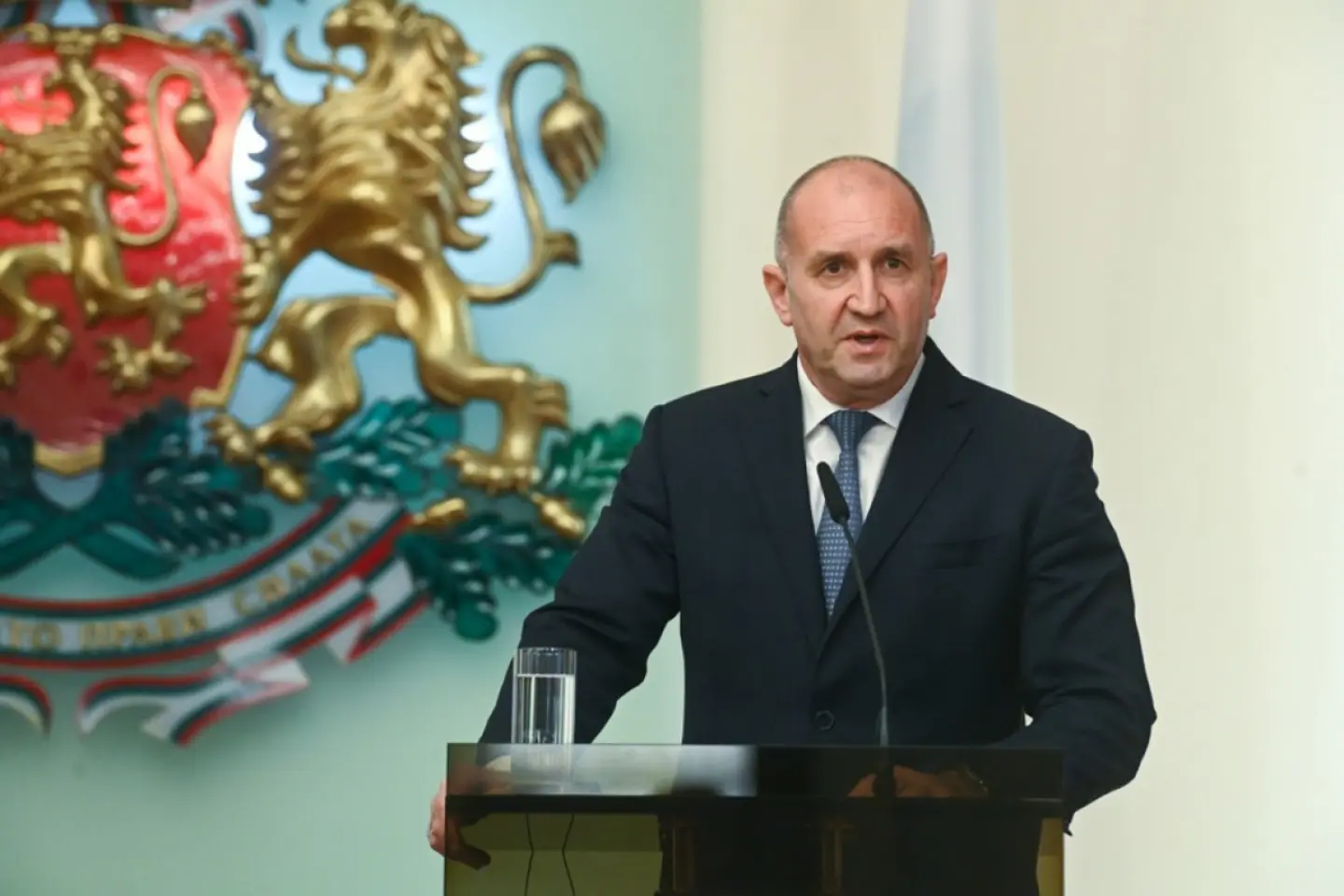 Bulgaria President Steps Down To Go Up: New Political Force is on the Horizon 