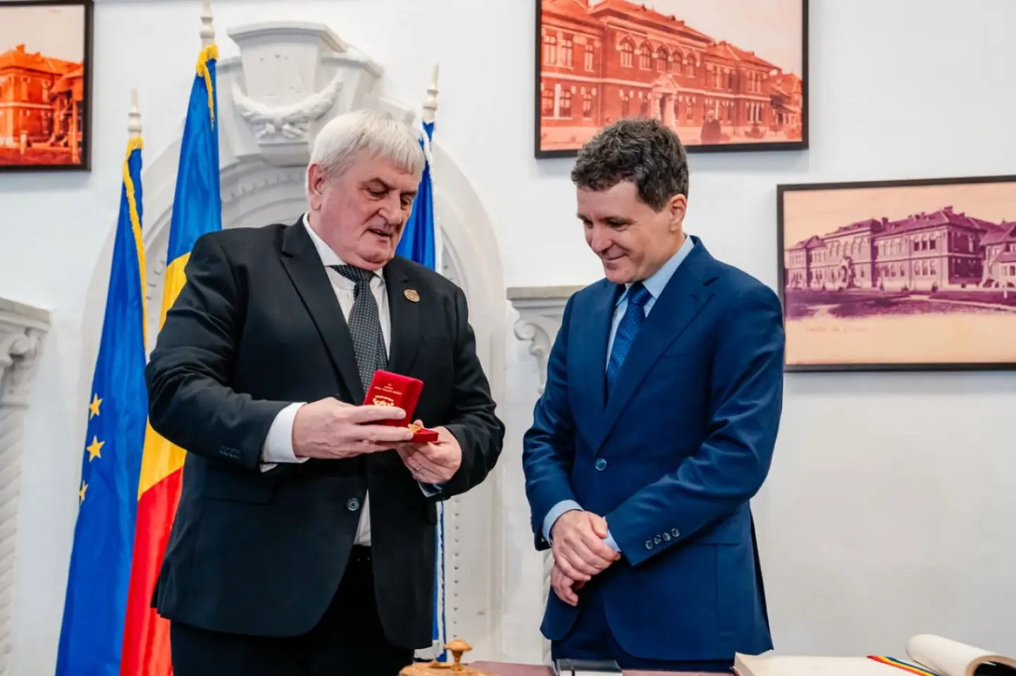 Administrația Prezidențială a publicat lista cadourilor primite de Nicuşor Dan în 2025