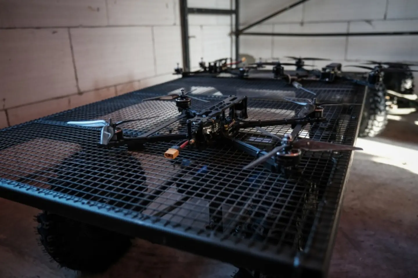 Franța şi Ucraina vor începe să fabrice arme împreună