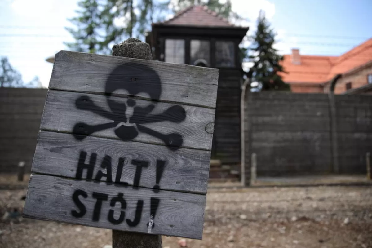Object Name: POLAND HOLOCAUST MEMORIAL
