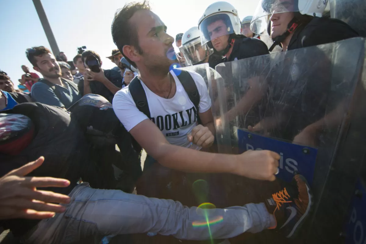 Polițiștii turci au arestat circa 150 de persoane suspectate de implicare în violențele contra comercianților sirieni din capitala Ankara