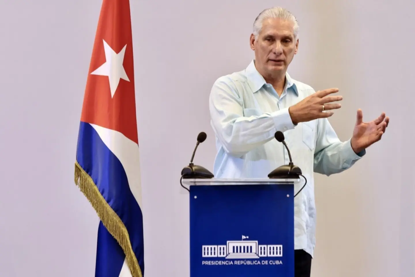 Cuba a început negocieri cu SUA