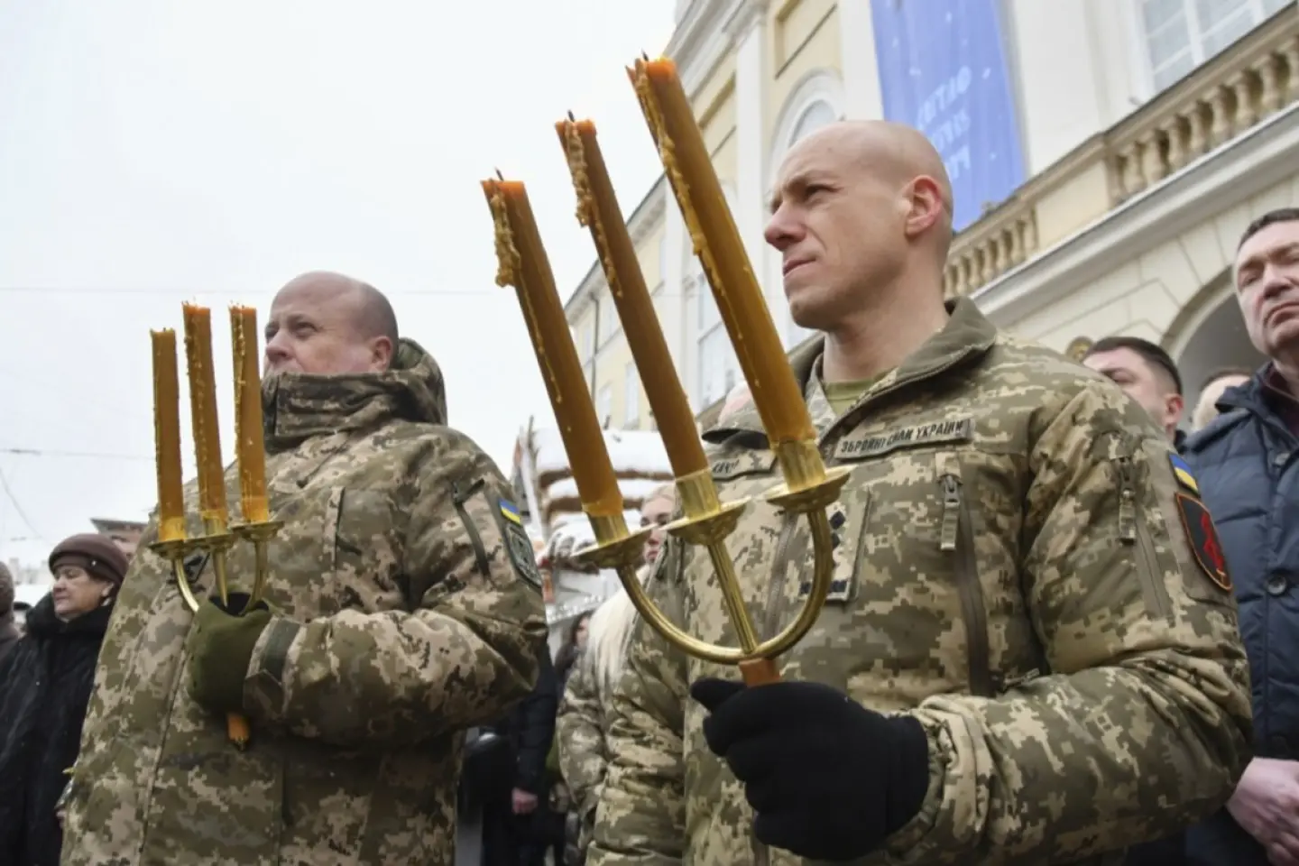 PROPAGANDĂ DE RĂZBOI: Ucraina e satanistă, nazistă și anti-democrată