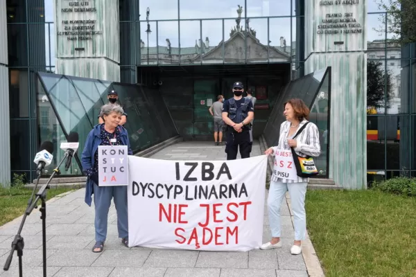 Guvernul polonez a anunțat, marți, că va desființa așa-numita Cameră Disciplinară din cadrul Curţii Supreme