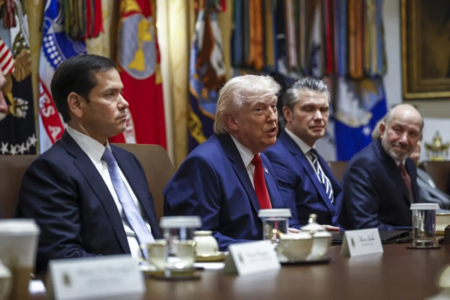 Trump ar înclina spre o operațiune terestră în Iran
