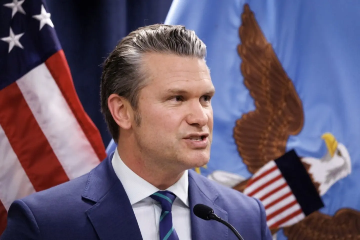 Șeful Pentagonului anunță „zile decisive” pentru Iran