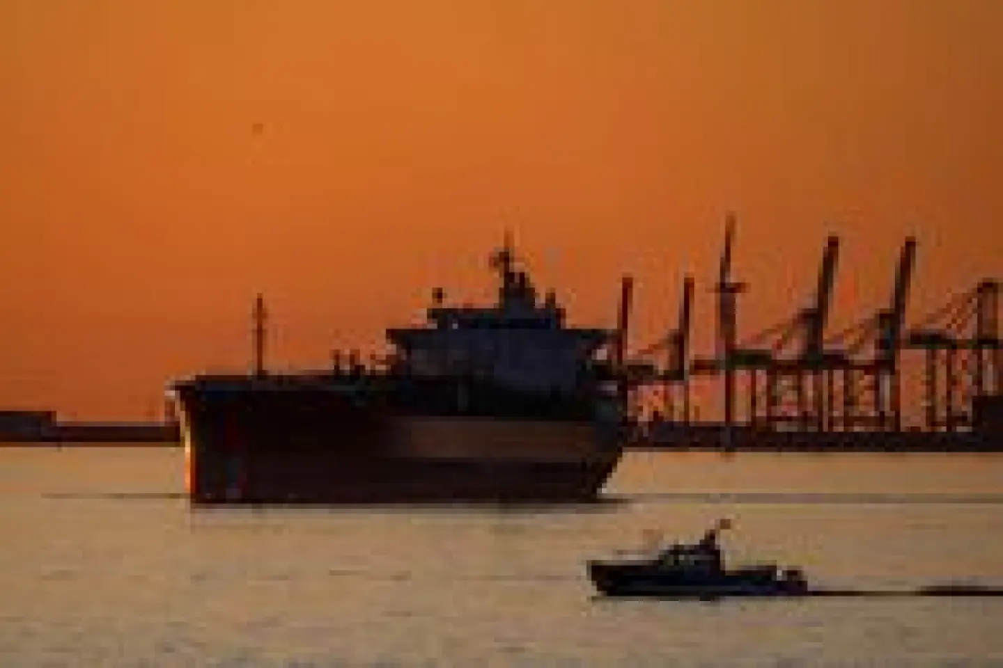 Bloomberg: The Strait of Hormuz Oil Shock Is Now Heading West