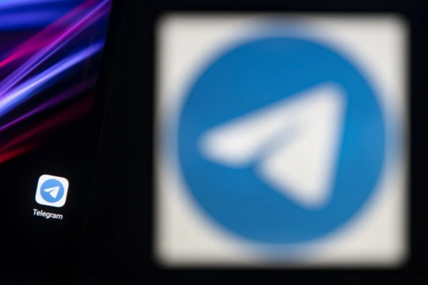 Rețele criminale găzduite de aplicația Telegram 