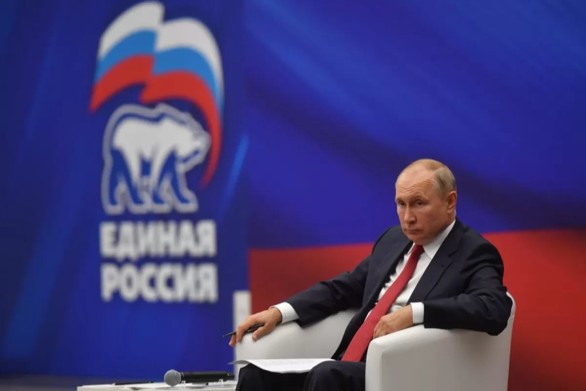 Object Name: RUSSIA PARTIES PUTIN