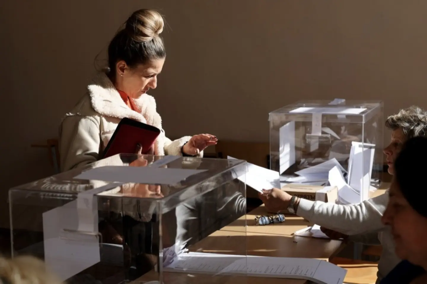 Bulgaria bombardată cu mesaje pro-ruse înainte de alegeri