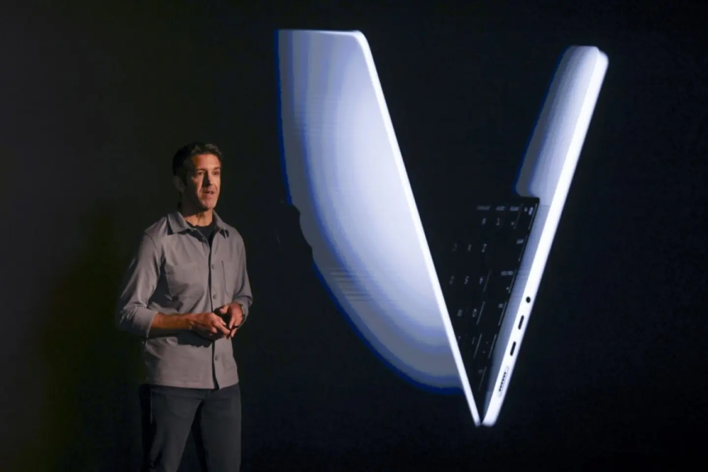 Schimbare la conducerea Apple, la 50 de ani de la înființare