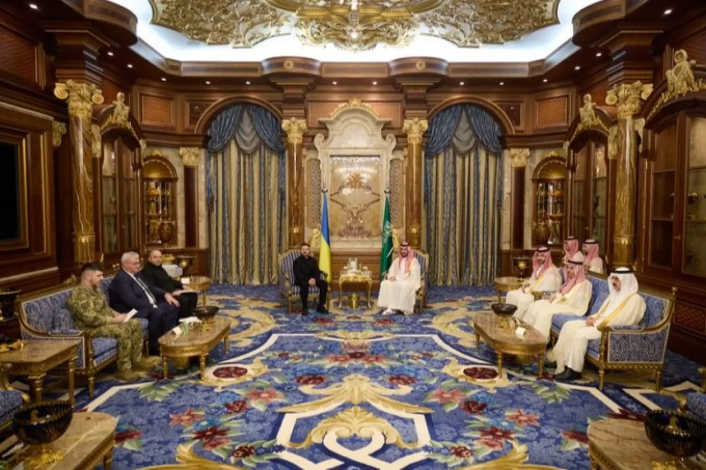 Zelenski își consolidează legăturile cu Arabia Saudită