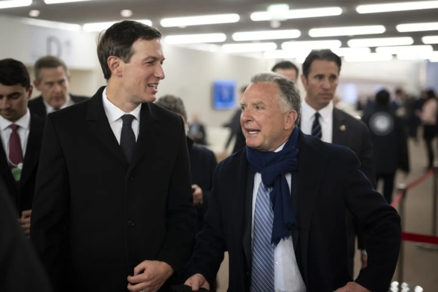 Donald Trump îi trimite pe Witkoff și Kushner la negocieri cu Iranul