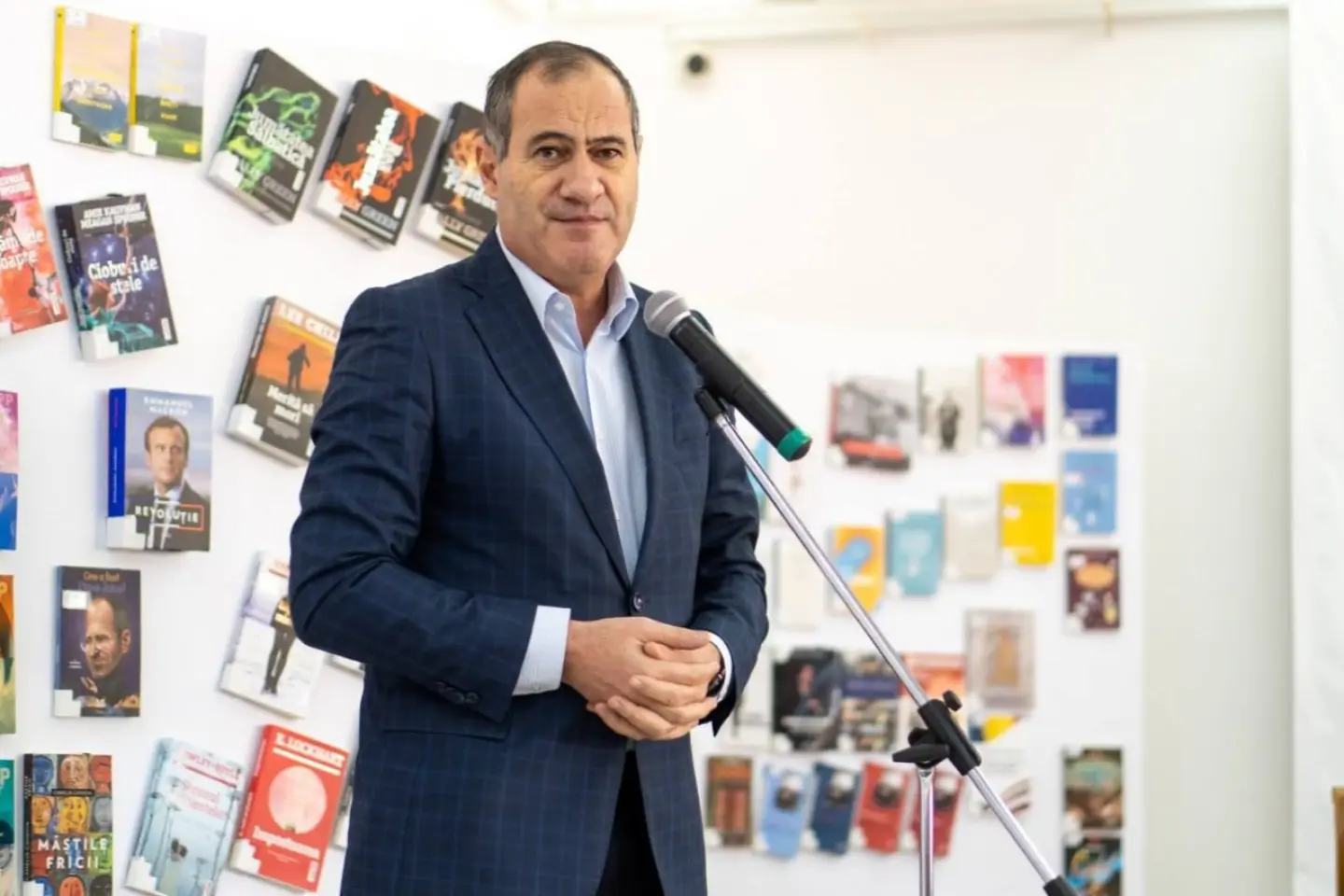  PSD și AUR anunţă o moțiune de cenzură comună împotriva guvernului Bolojan