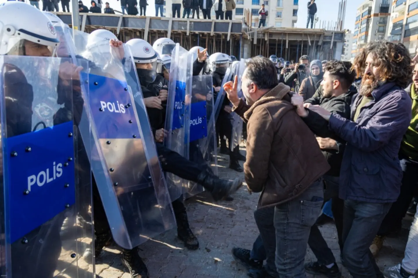 Zeci de arestări în Turcia înainte de 1 mai