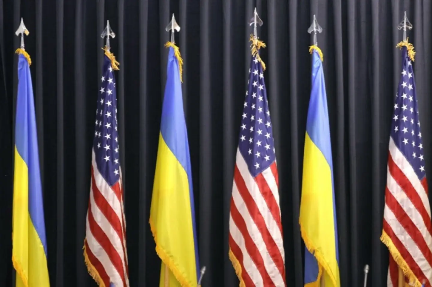 Pentagonul eliberează ajutorul financiar aprobat de Congres pentru Ucraina