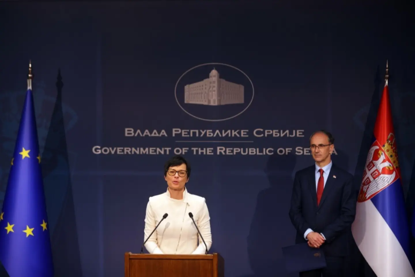 UE suspendă fondurile europene destinate Serbiei