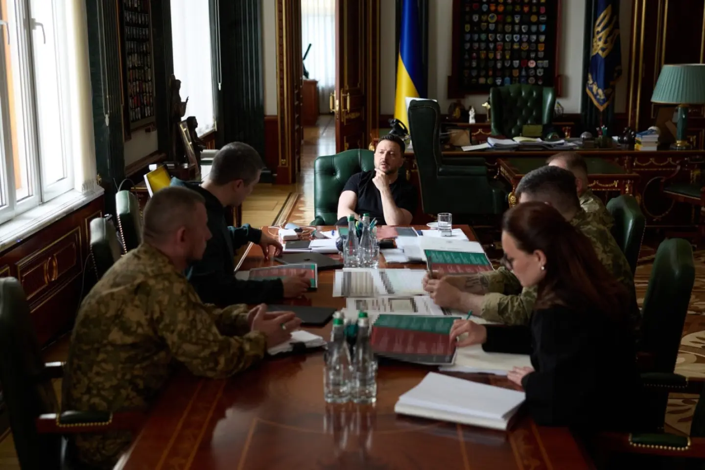 Ucraina anunţă o reformă profundă a armatei