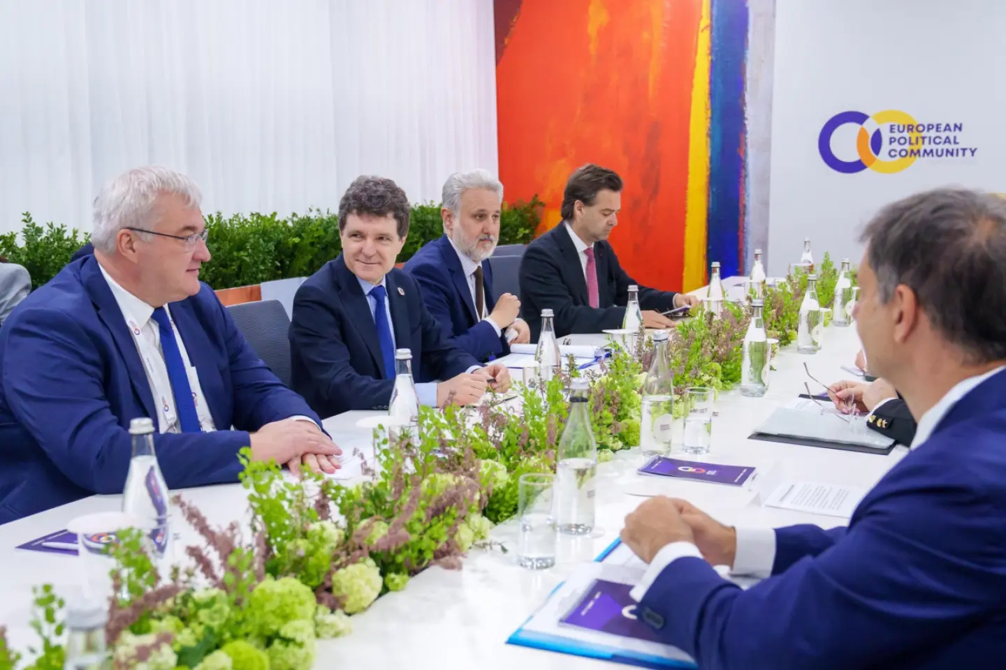Nicușor Dan, gazdă a unei întâlniri internaționale privind Coridorul Vertical de Gaze