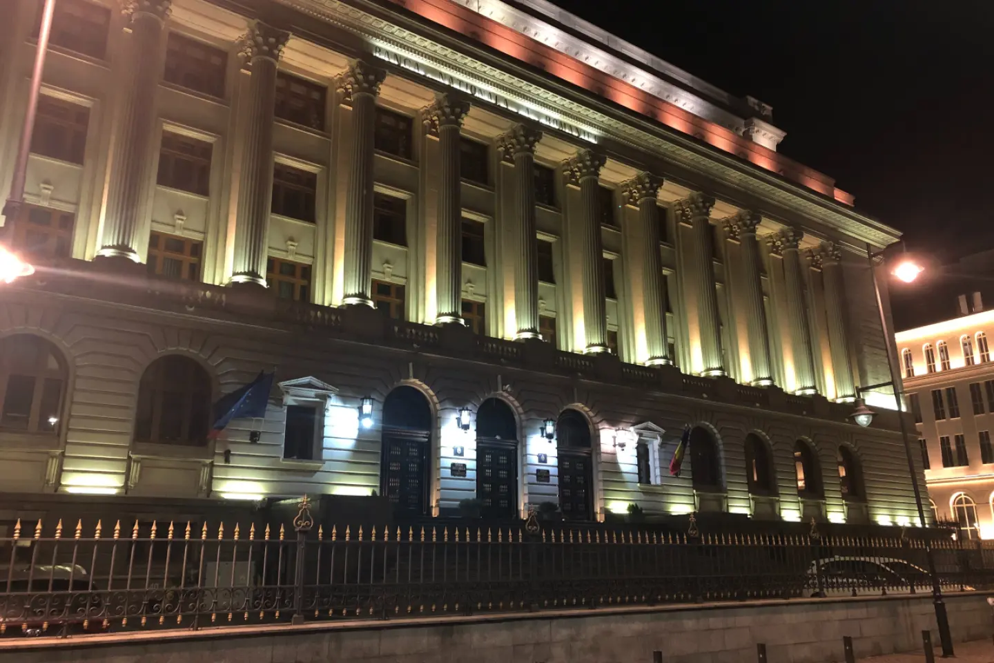 Rezervele valutare ale BNR au scăzut cu peste 2 miliarde de euro