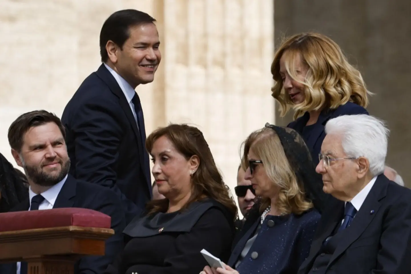 Trump îl trimite pe Rubio la Vatican pentru o „discuție sinceră” cu Papa