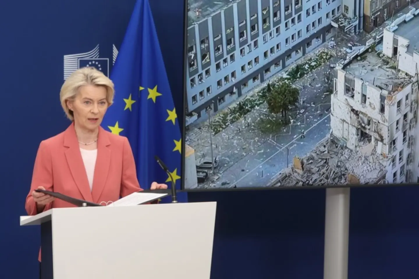 UE își păstrează diplomații la Kiev în pofida avertismentelor Rusiei