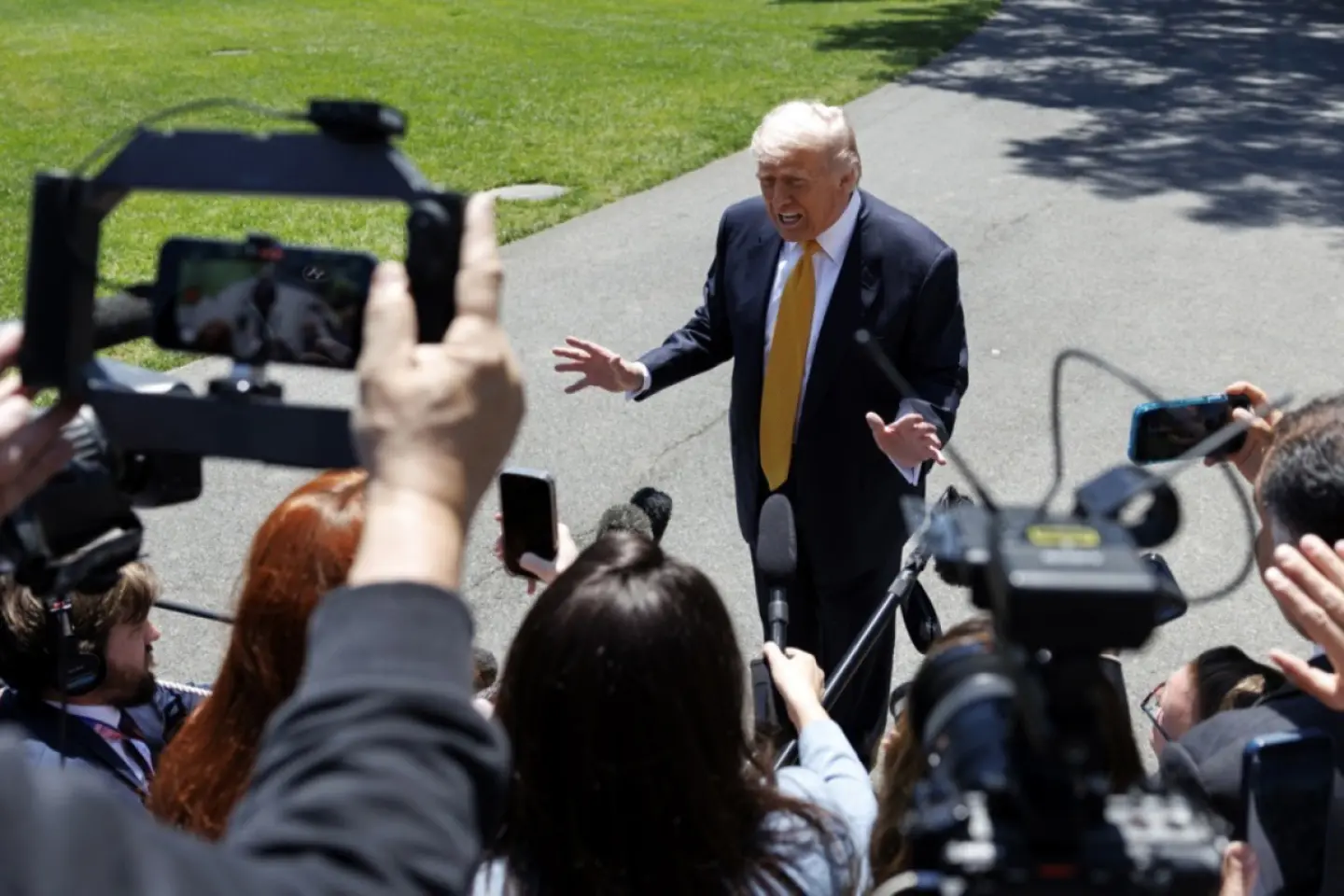 Trump minimalizează rolul Chinei în soluționarea războiului din Golf