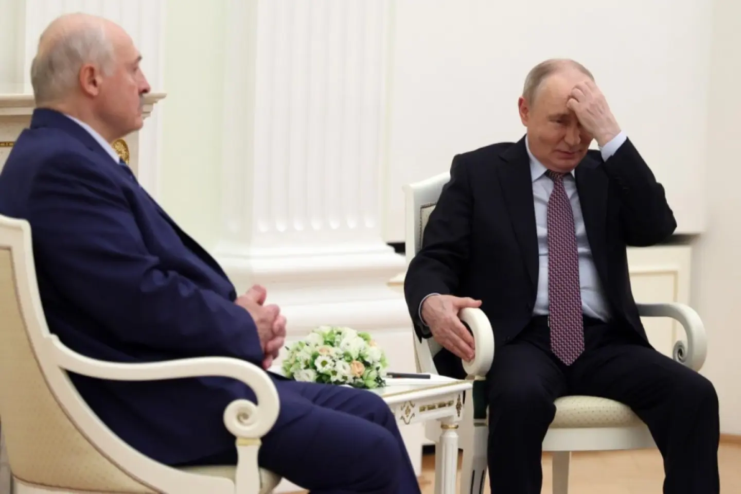 Belarus care găzduieşte arme nucleare ruseşti se antrenează să le folosească