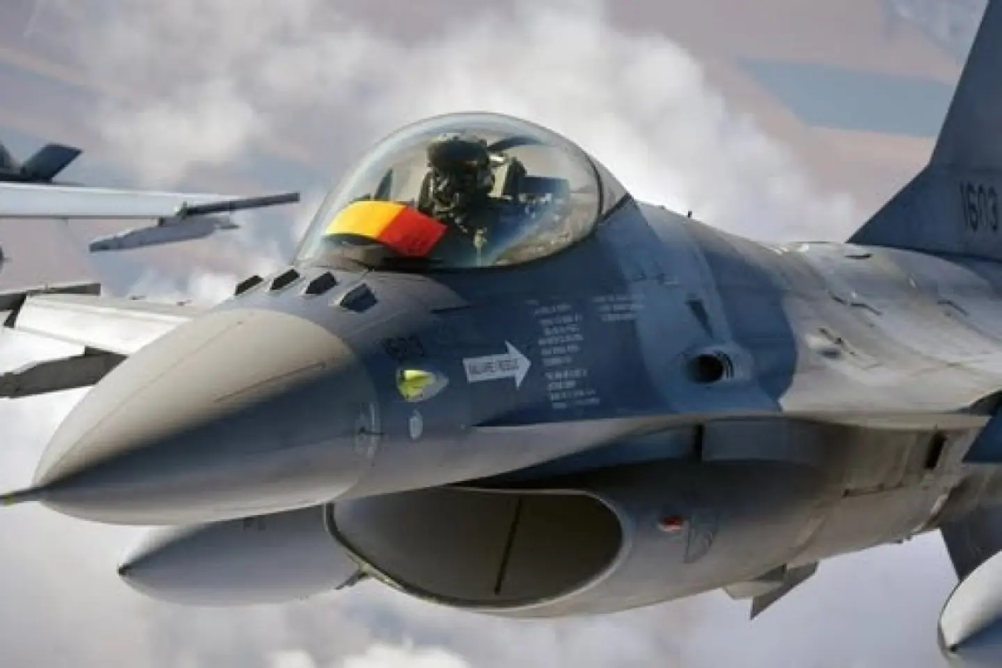 Un pilot român din patrula aeriană a NATO a doborât o dronă în Estonia