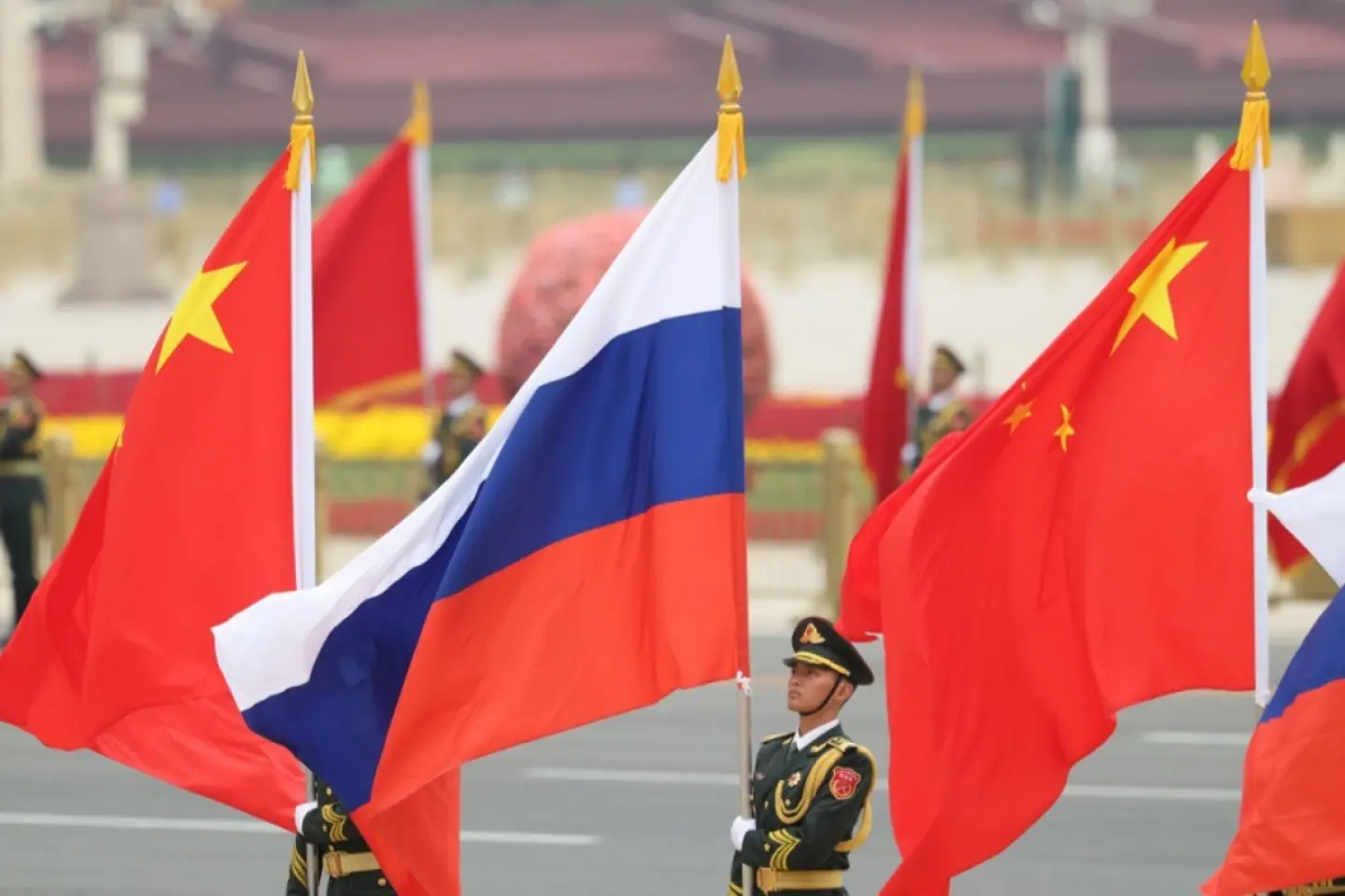 China a antrenat în secret militari ruși