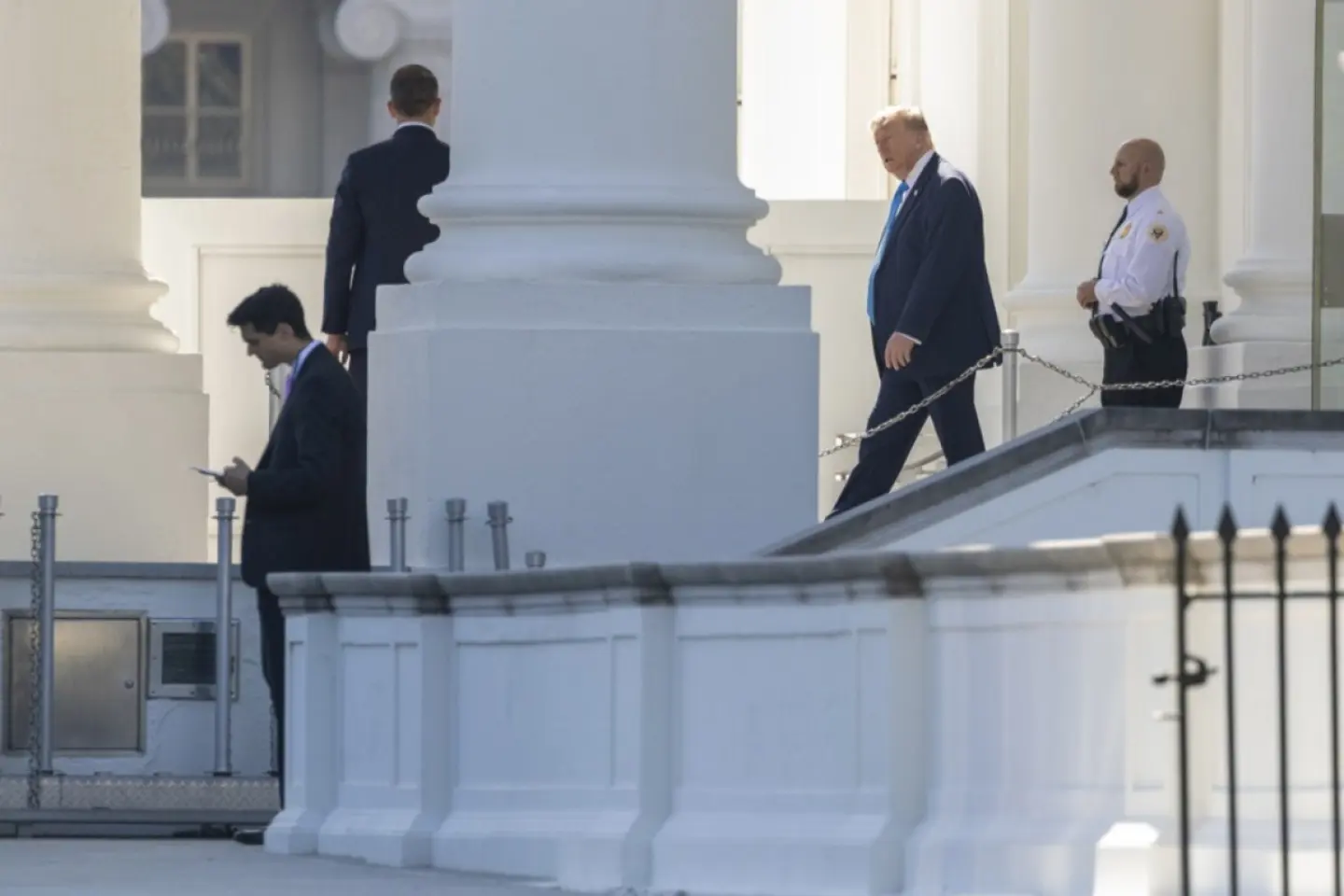 Minim istoric al popularității lui Donald Trump