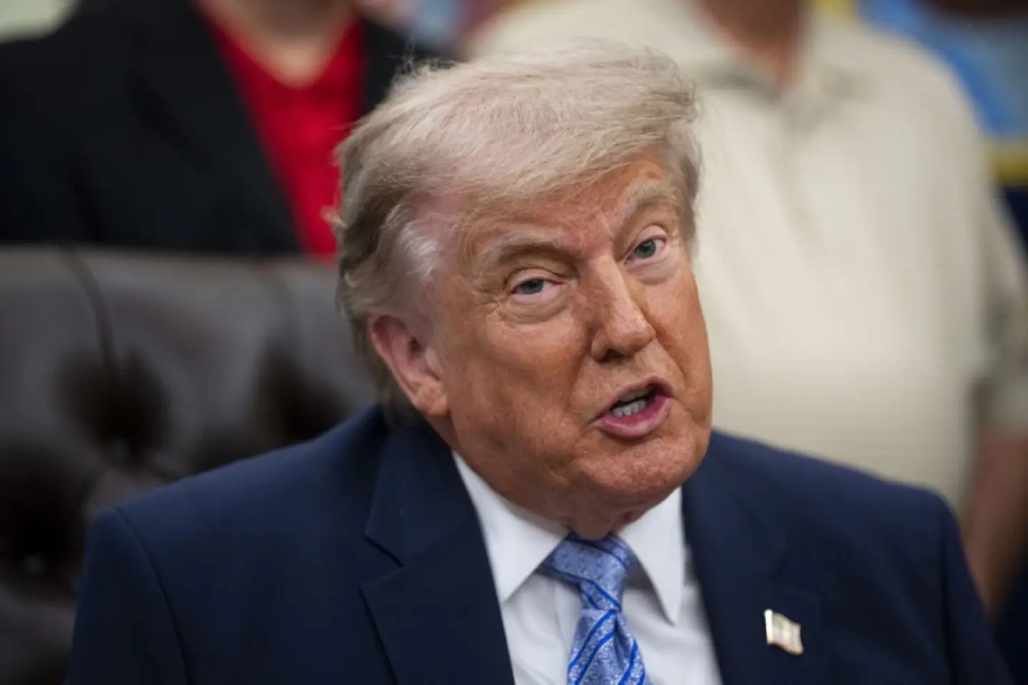 Trump îşi reafirmă decizia de a recupera uraniul iranian