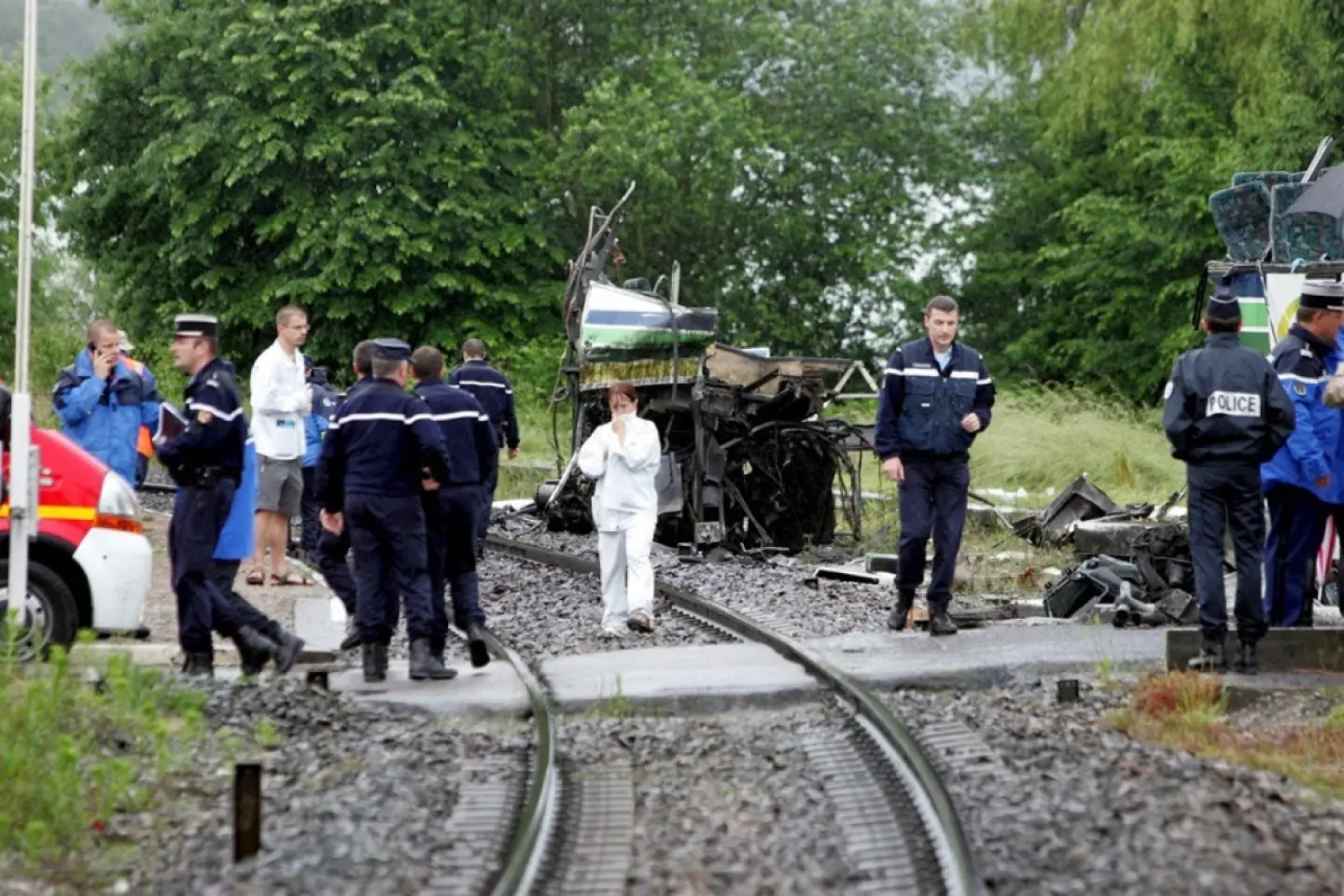 Coliziune între un tren şi un microbuz şcolar în Belgia