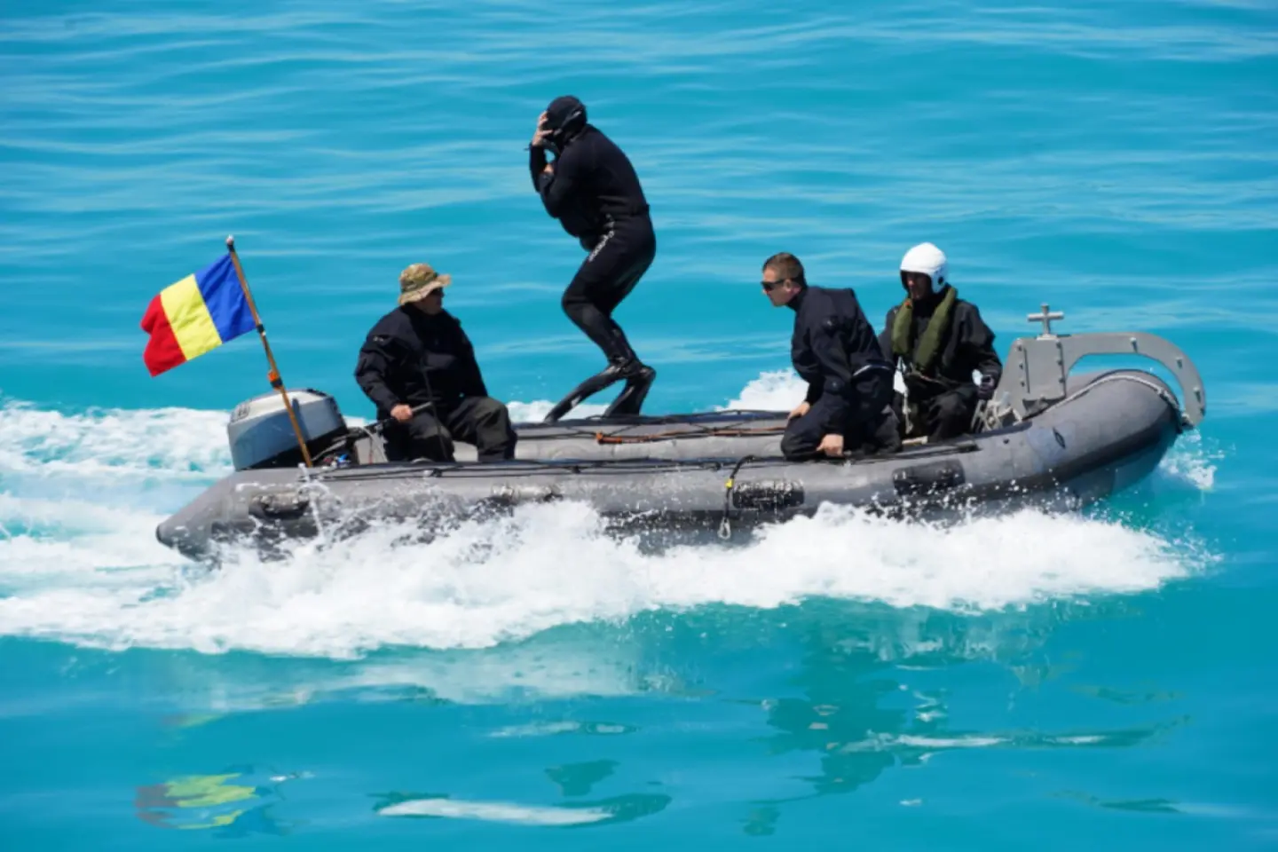 Mină marină, descoperită pe plaja dintre Vama Veche și 2 Mai
