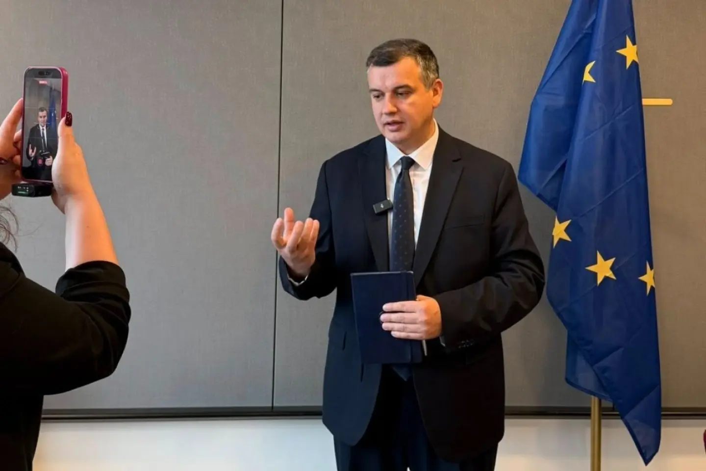 Partidele din fosta coaliție vor analiza eventuala susținere a unui guvern condus de Eugen Tomac