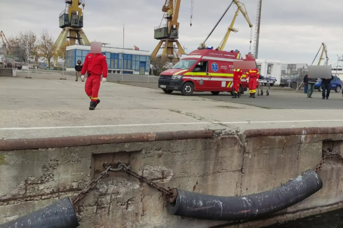 Dronă marină descoperită în Portul Constanța / UPDATE: drona a explodat