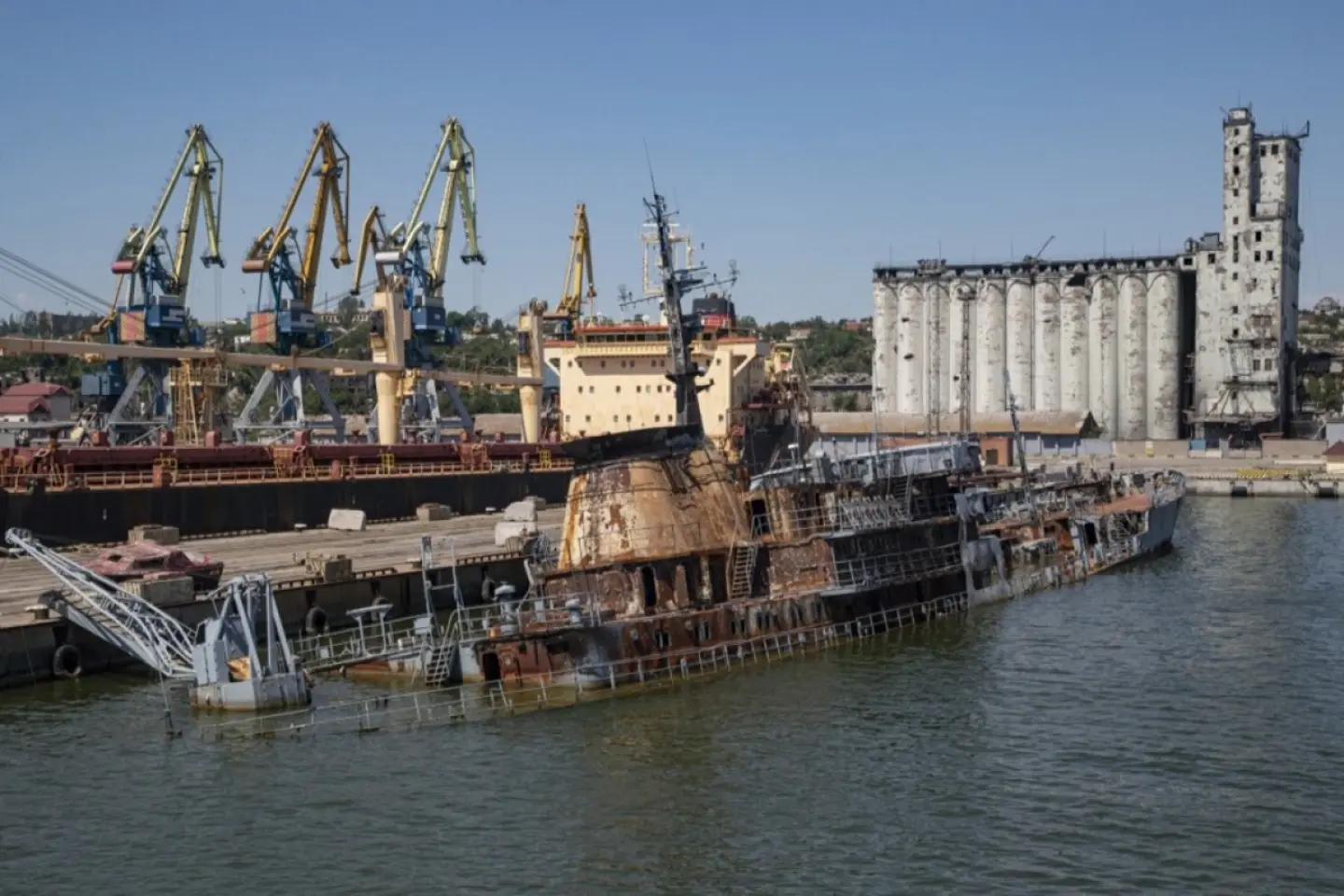 Cinci azeri, uciși într-un atac cu drone asupra a două vase în Marea Azov