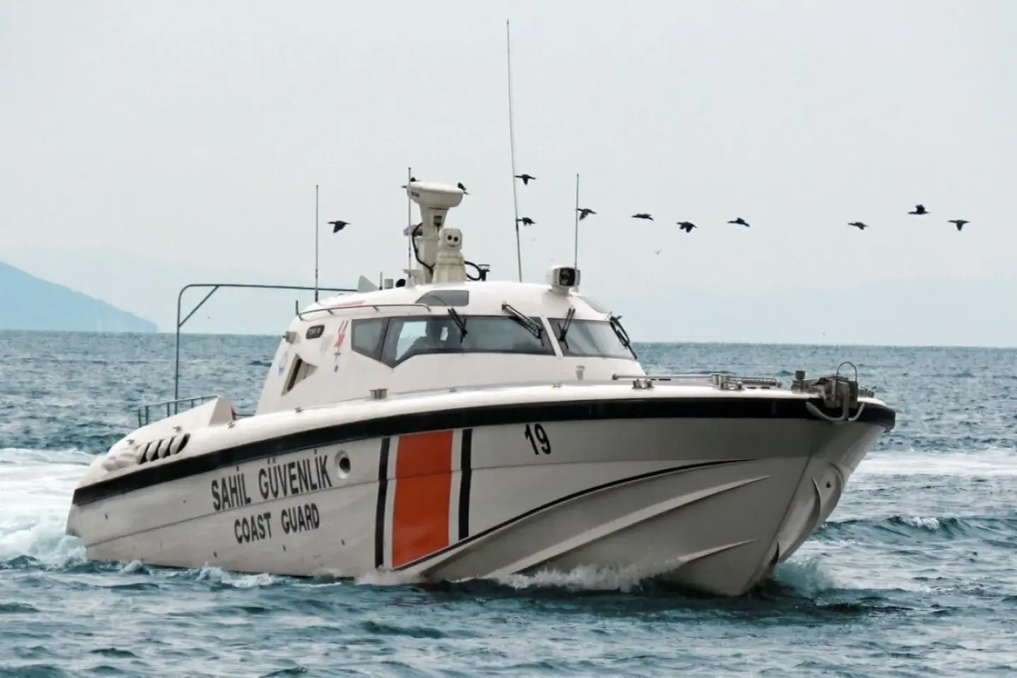 Un mort și patru răniți după ce o barcă de pescuit turcească a fost atacată în Marea Neagră