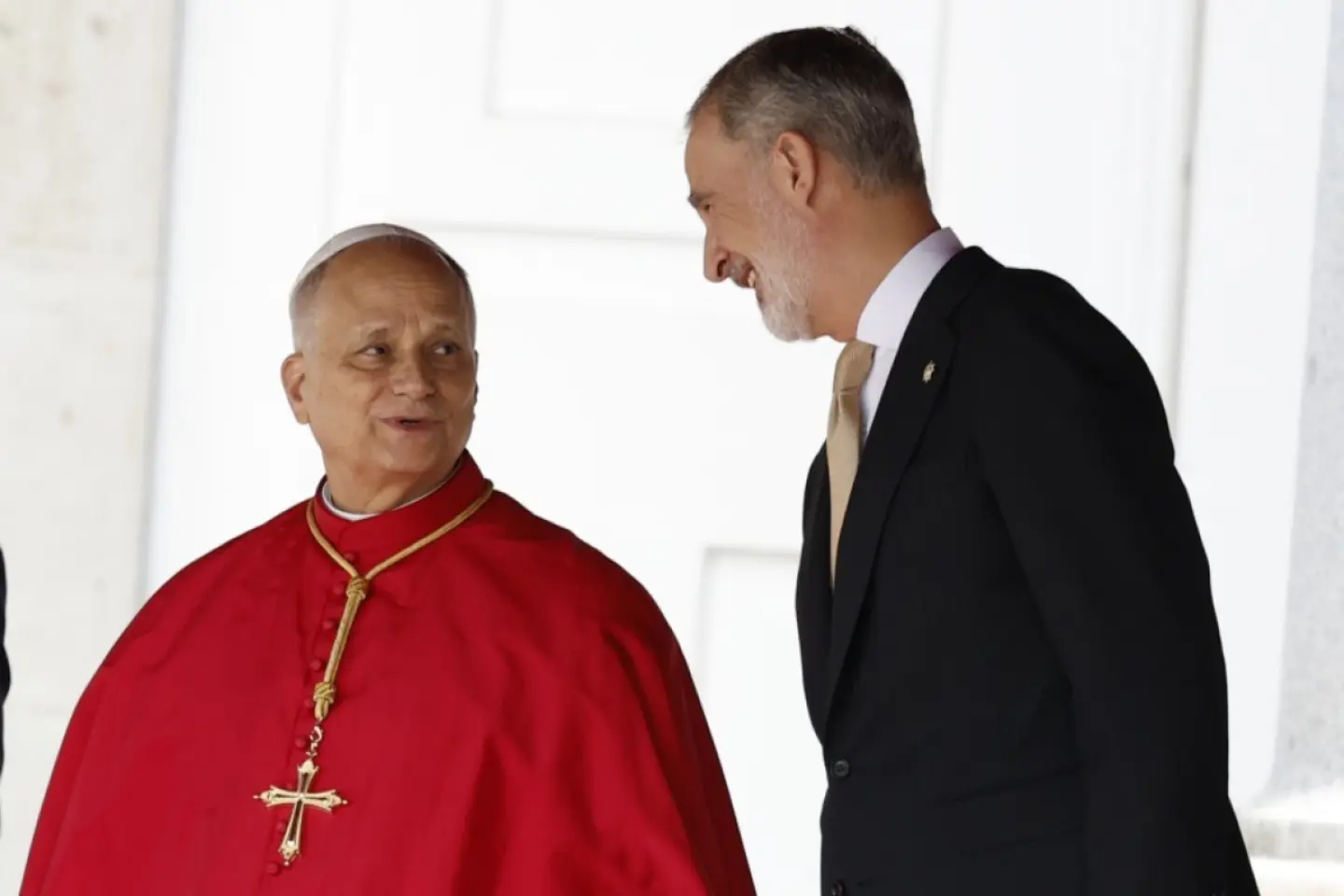Papa Leon își începe vizita în Spania