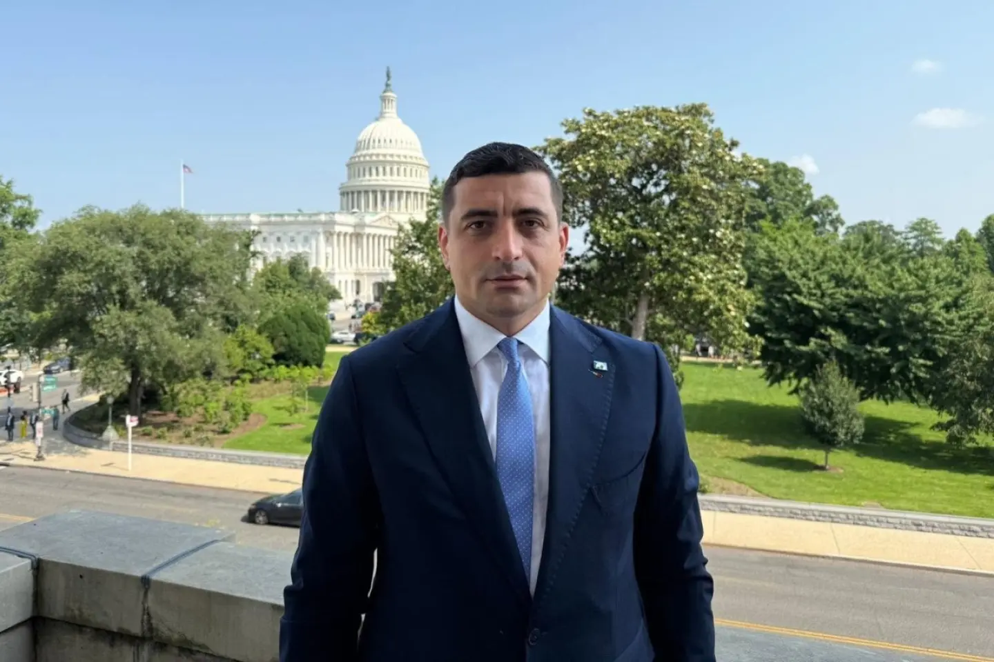 George Simion se aliniază solicitării lui Călin Georgescu de suspendare a președintelui
